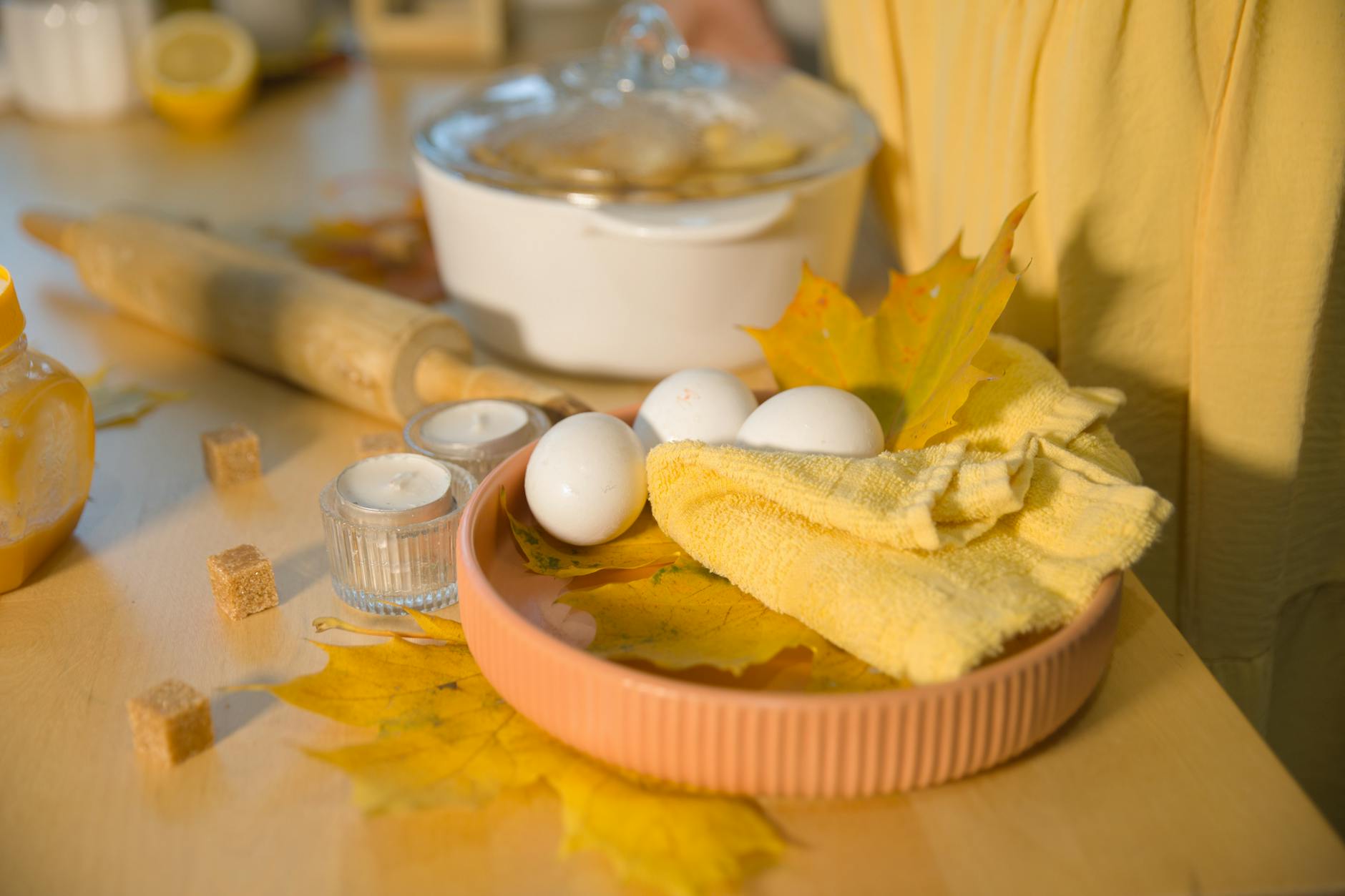 How to Choose Bakeware That Feels Like Home in a comfortable everyday home